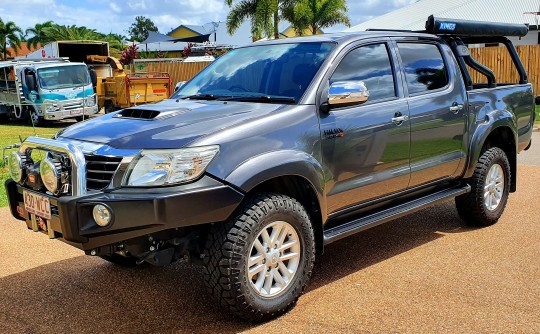 2014 Toyota HILUX SR5