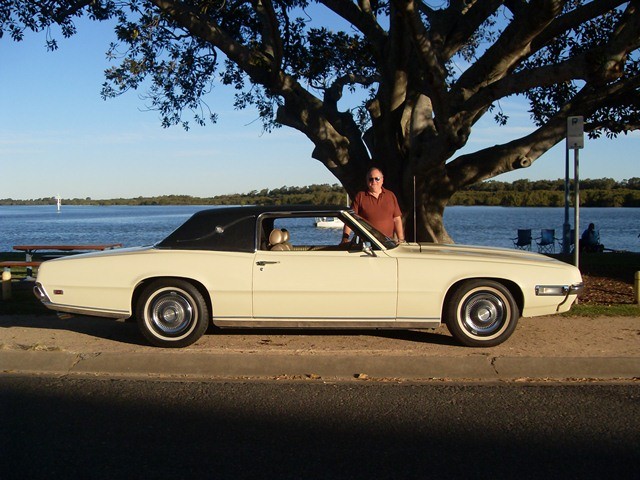 1969 Ford Thunderbird