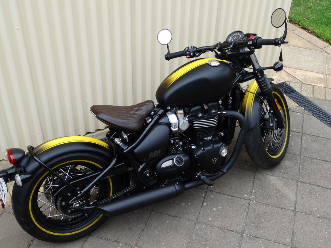 2019 Triumph Bobber Black