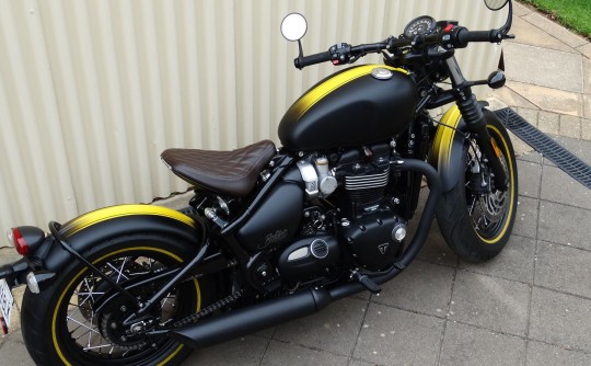 2019 Triumph Bobber Black