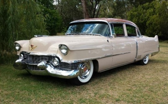1954 Cadillac 60 Series Fleetwood