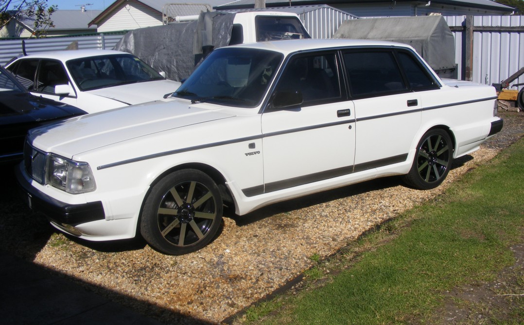 1987 Volvo 240 R SPORT