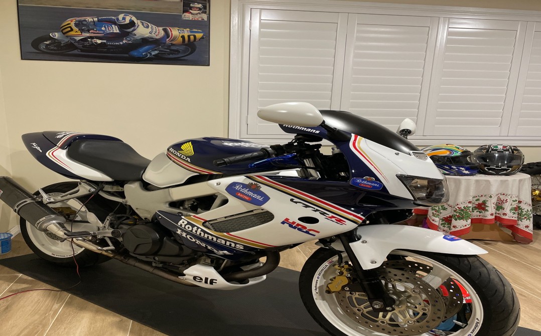 1999 Honda 996cc VTR1000F (FIRESTORM)