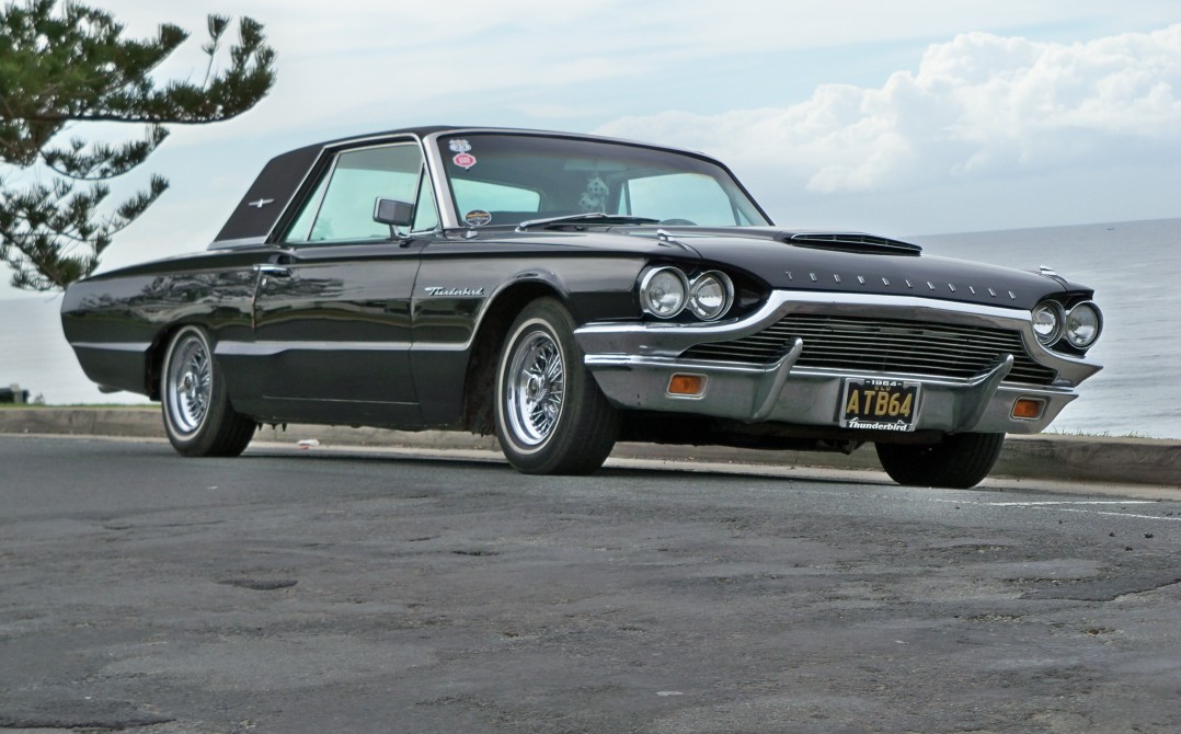 1964 Ford thunderbird