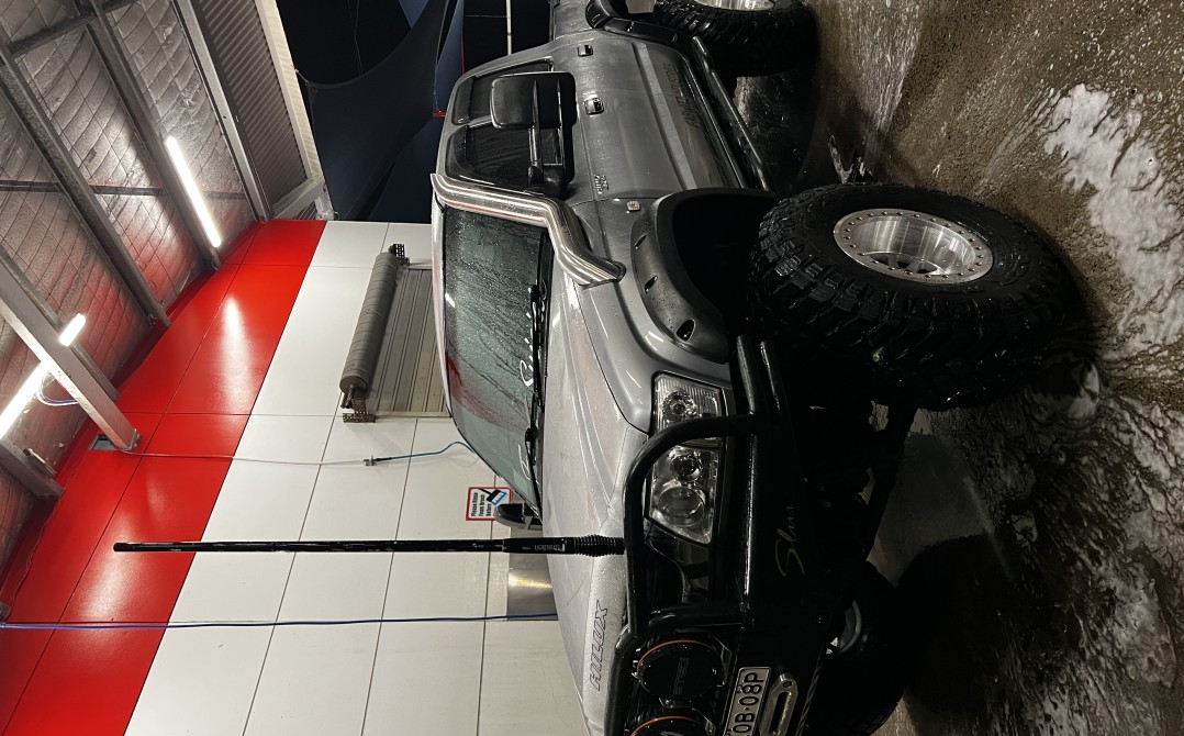 2003 Toyota HILUX (4x4)