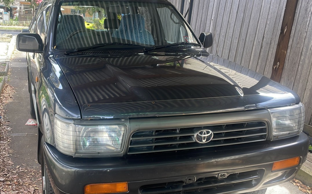 1993 Toyota 4 RUNNER DELUXE (4x4)