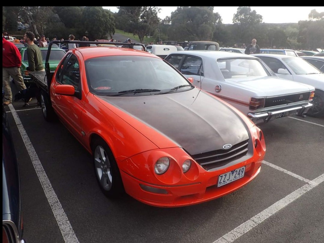 2001 Ford FALCON