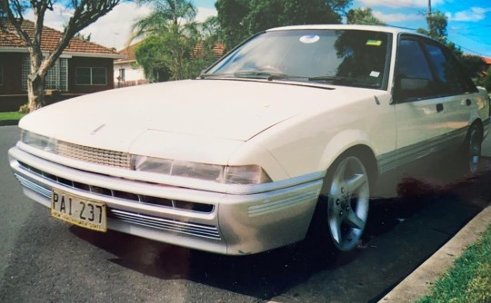 1986 Holden VL CALAIS