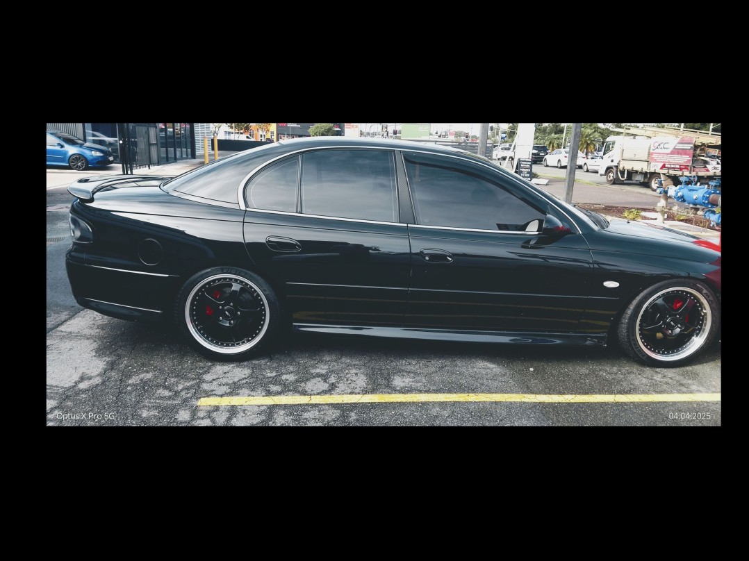 2001 Holden COMMODORE S