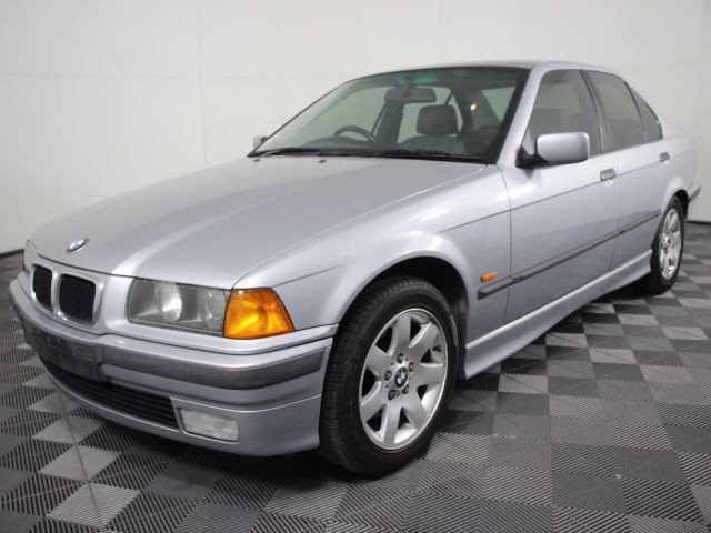 1997 BMW 318is