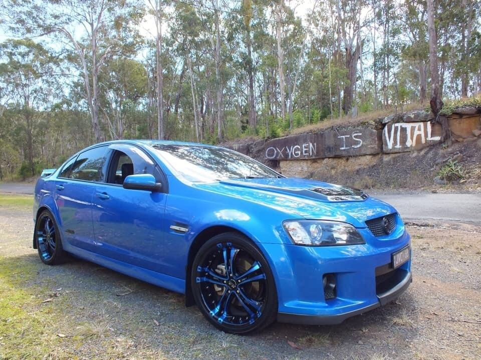 2010 Holden COMMODORE