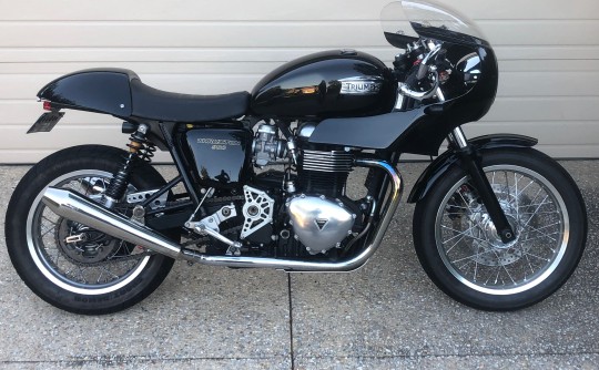 2011 Triumph 865cc THRUXTON 900