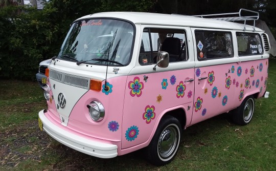 1975 Volkswagen KOMBI