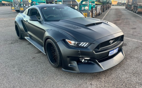 2015 Ford MUSTANG