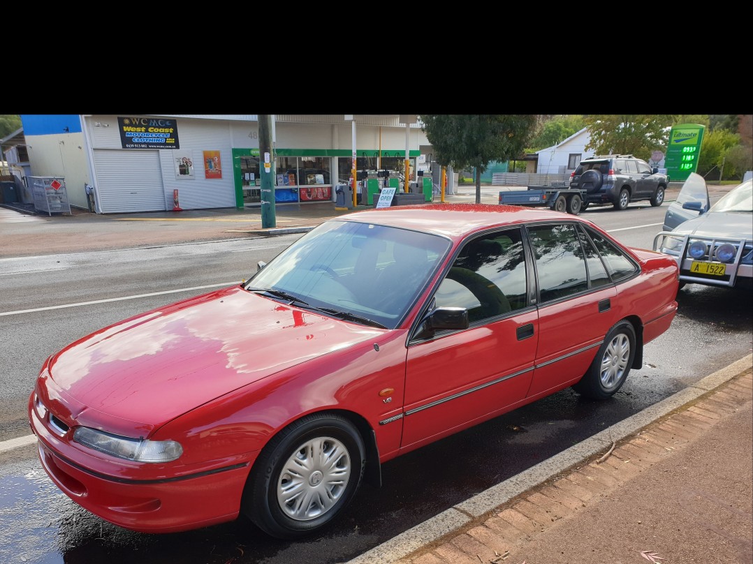 1995 Holden COMMODORE
