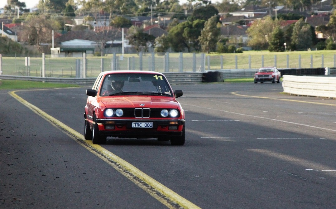 1985 BMW E30 323I