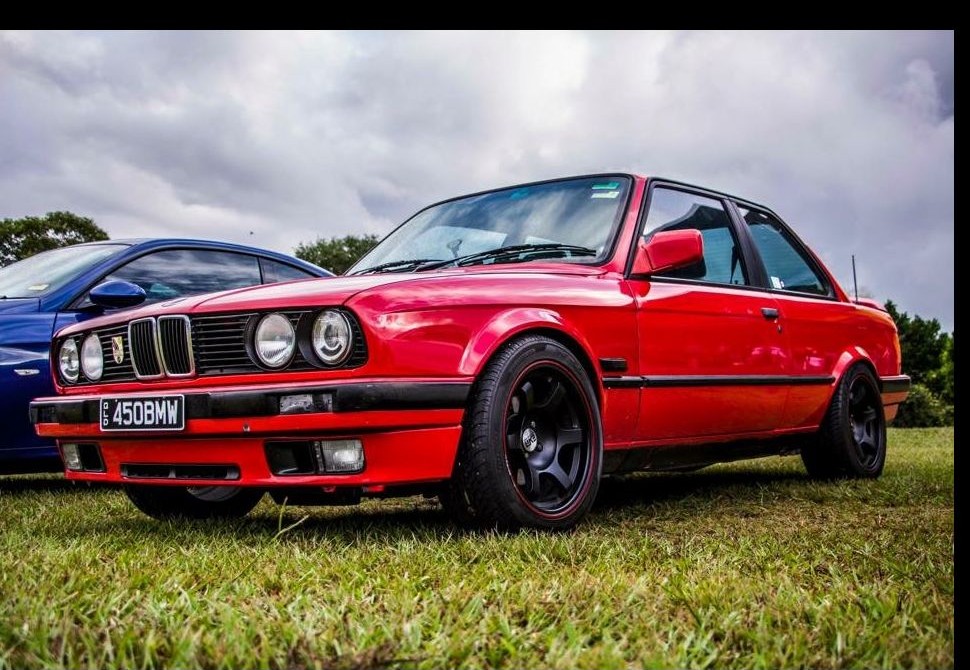 1990 BMW E30 318is