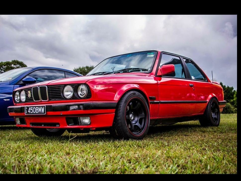 1990 BMW E30 318is