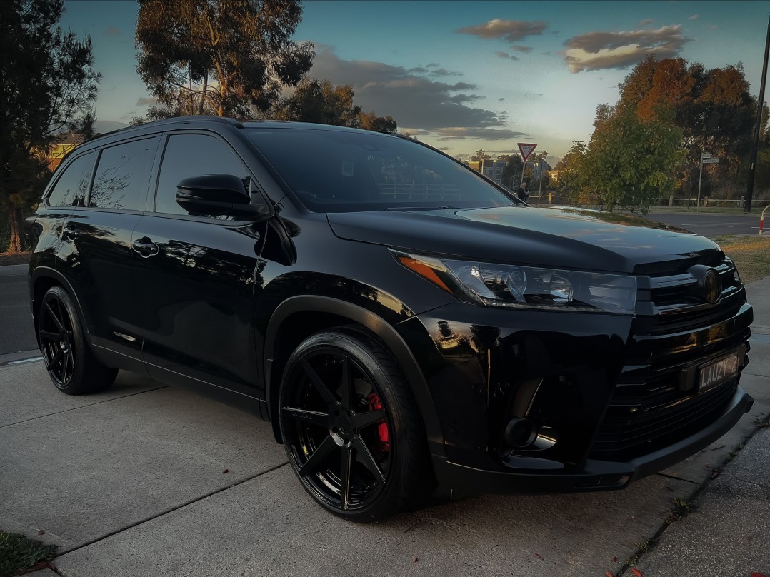 2019 Toyota GXL black edition