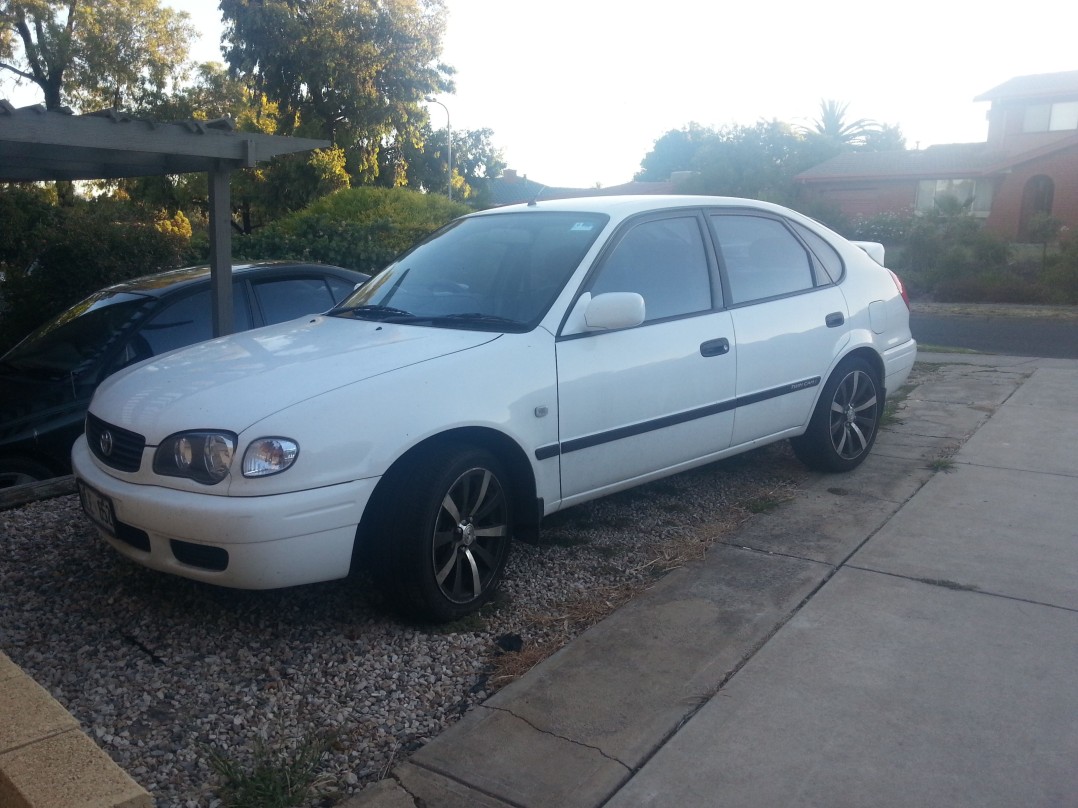 2000 Toyota COROLLA ASCENT SECA