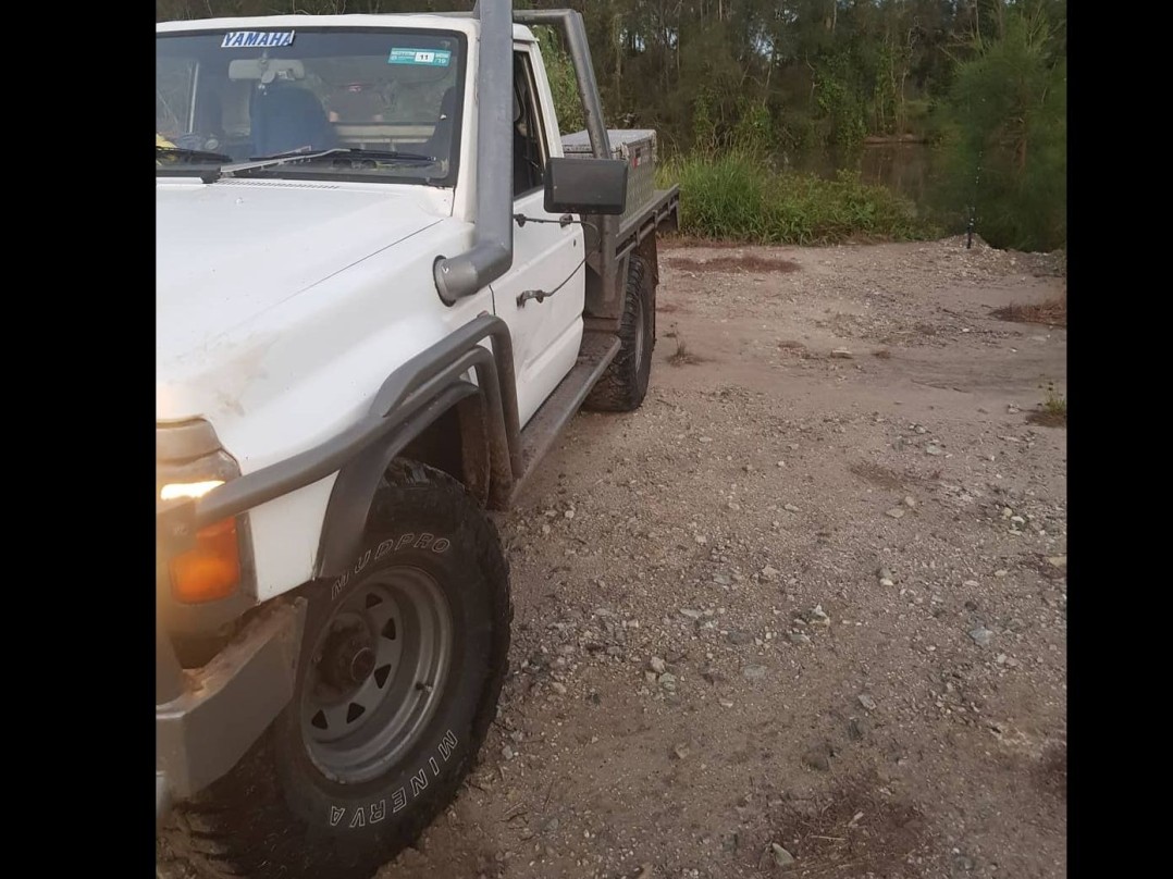 1995 Nissan PATROL (4x4)