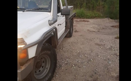 1995 Nissan PATROL (4x4)