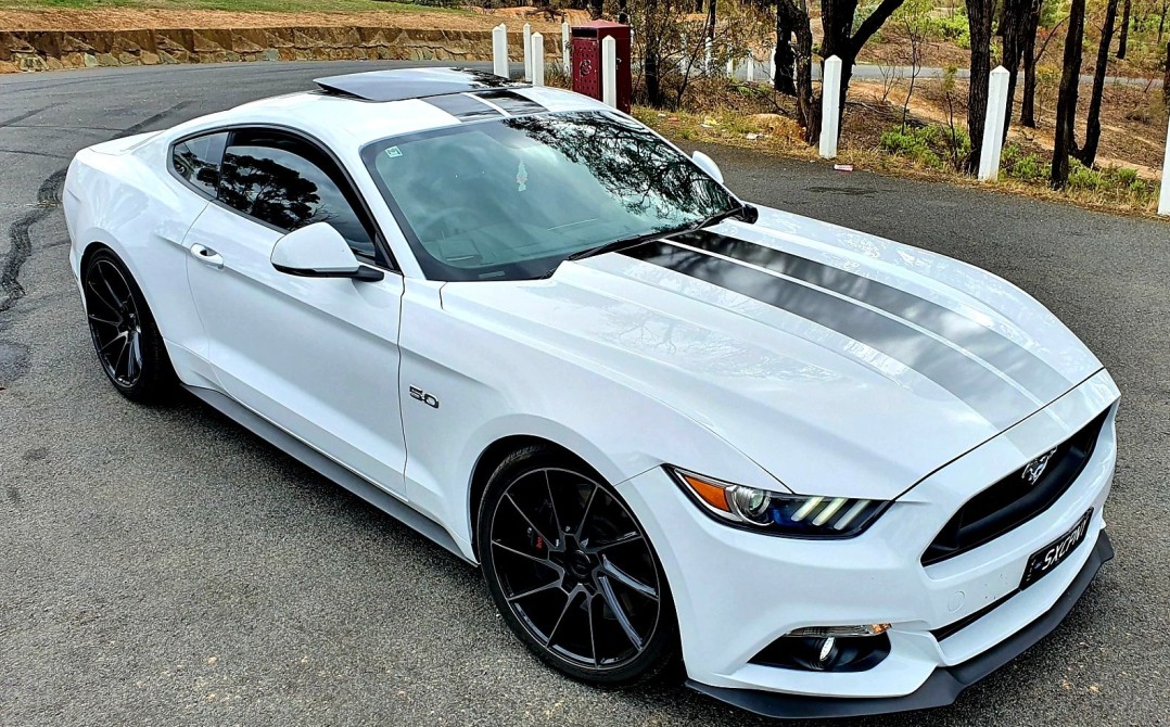 2017 Ford MUSTANG GT