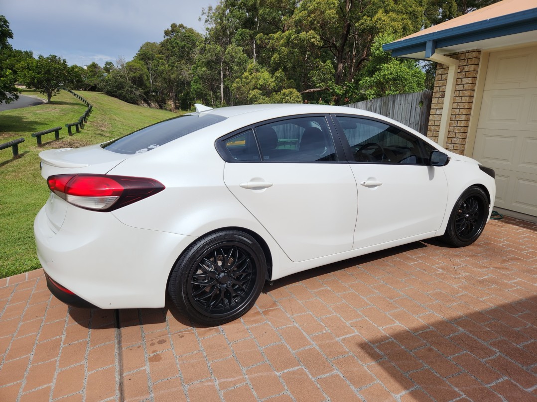 2017 Kia CERATO