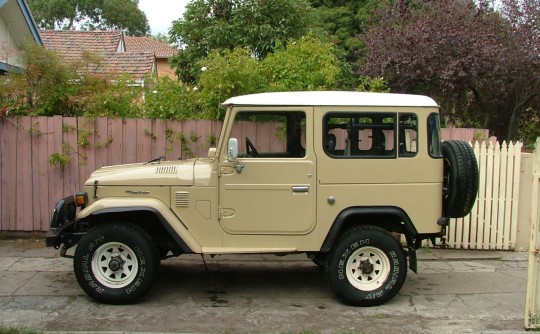 1974 Toyota FJ-40 Landcruiser