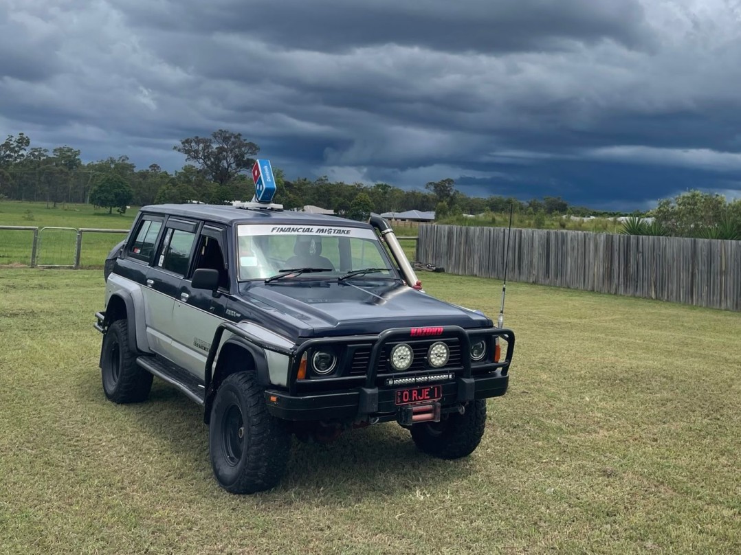 1990 Nissan PATROL DX (4x4)