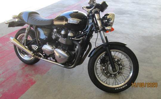 2013 Triumph 865cc THRUXTON 900