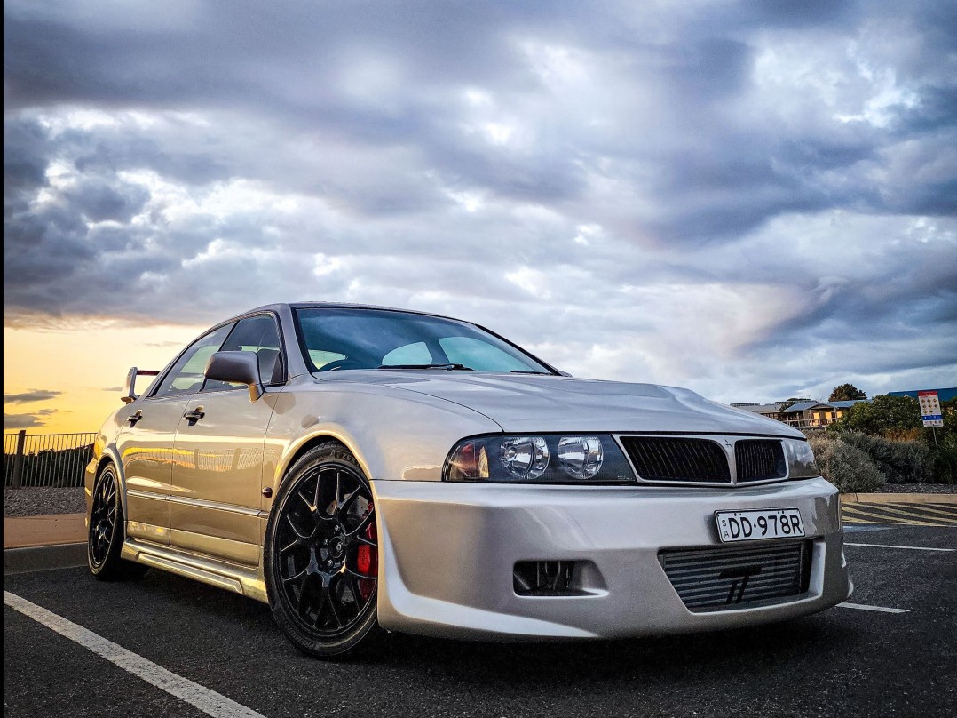 1997 Mitsubishi Magna