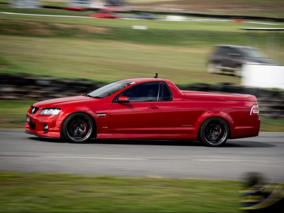 2011 Holden COMMODORE SS THUNDER