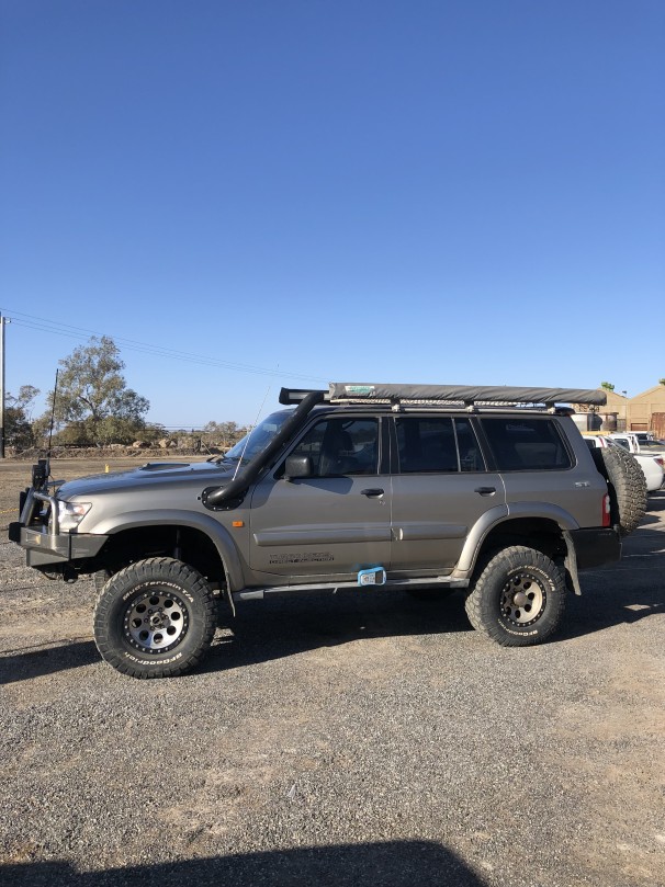 2001 Nissan PATROL ST (4x4)