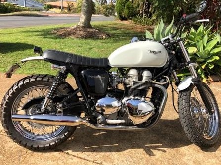 2001 Triumph 865cc BONNEVILLE T100