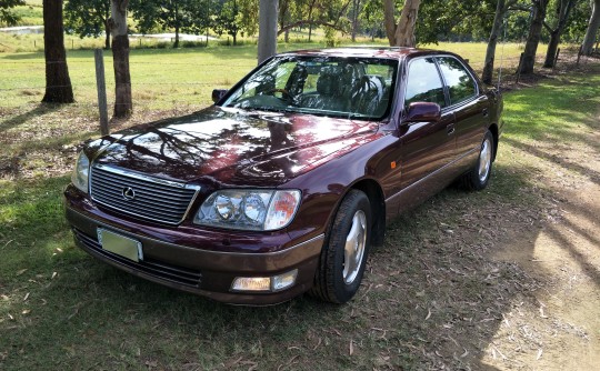 1999 Lexus LS400