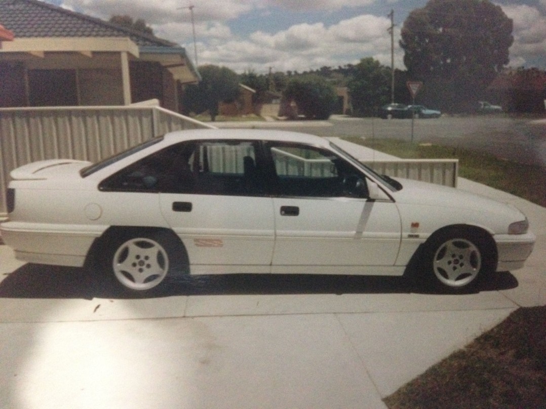 1991 Holden COMMODORE SS