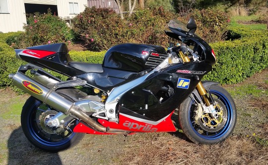 2000 Aprilia RSV 1000 mille