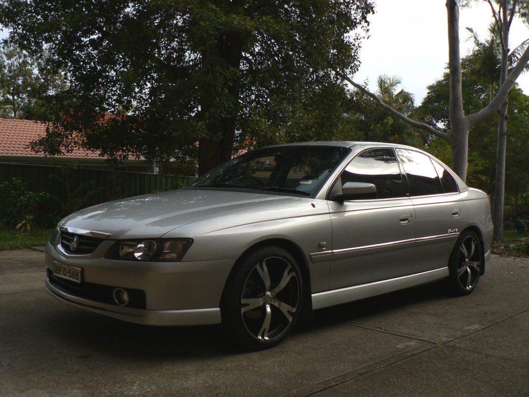2003 Holden CALAIS