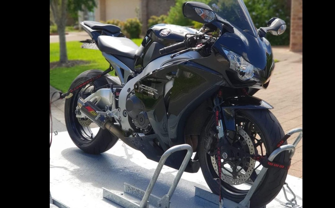 2011 Honda 1000cc CBR1000RR (FIREBLADE)