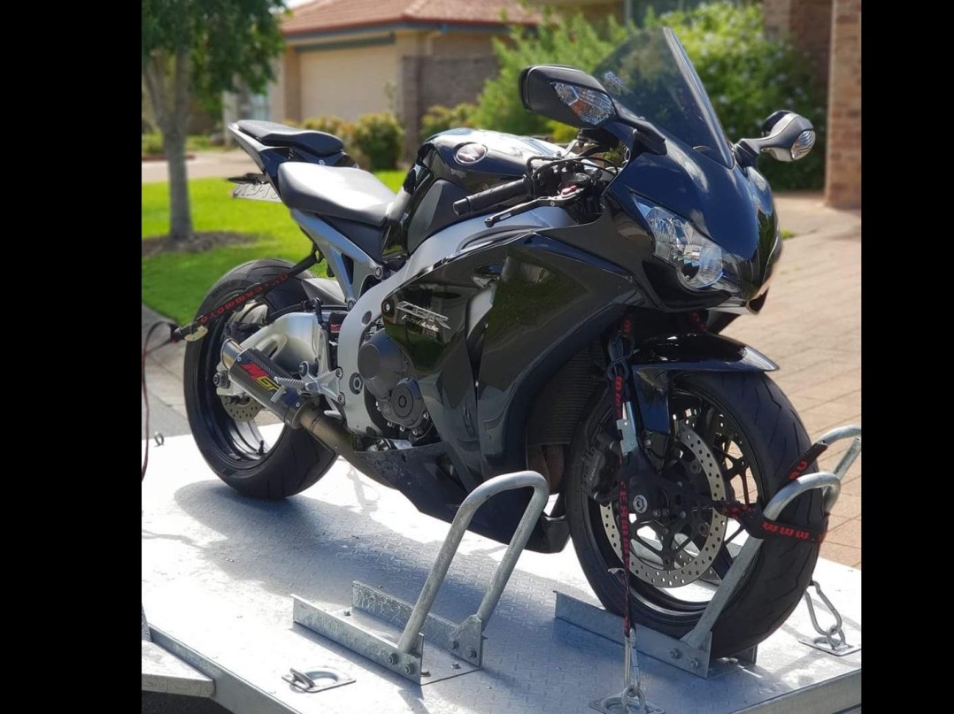 2011 Honda 1000cc CBR1000RR (FIREBLADE)