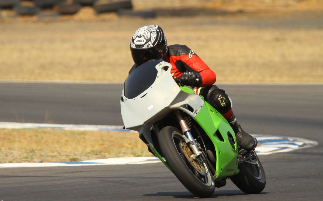 1992 Kawasaki ZXR250C