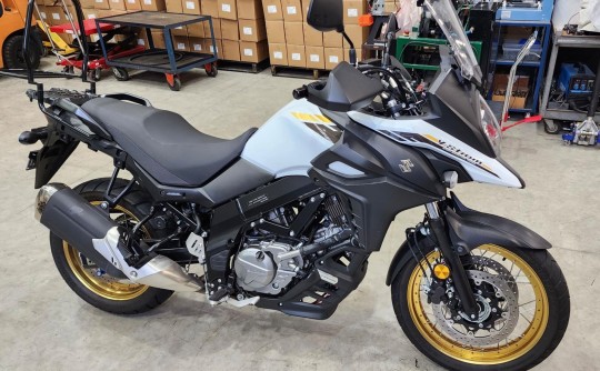 2022 Suzuki 645cc DL650 V-STROM