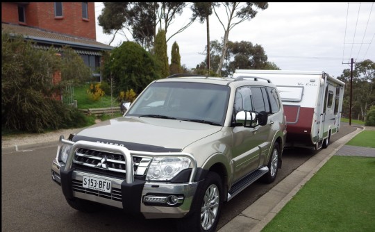 2014 Mitsubishi Pajero GLX