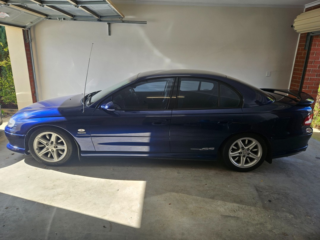 1999 Holden COMMODORE SS GROUP II