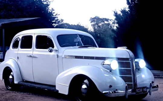 1938 Pontiac Six