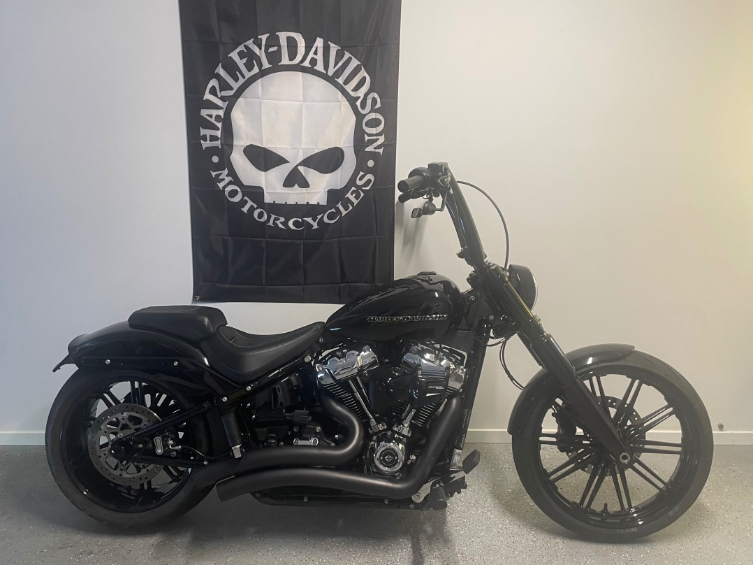 2020 Harley-Davidson Breakout