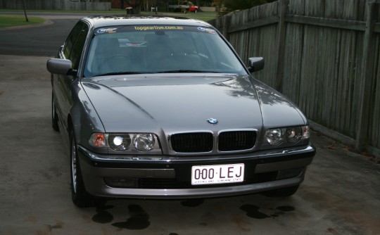 2001 BMW E38 740iL