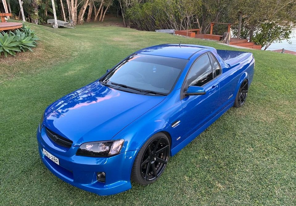 2010 Holden COMMODORE