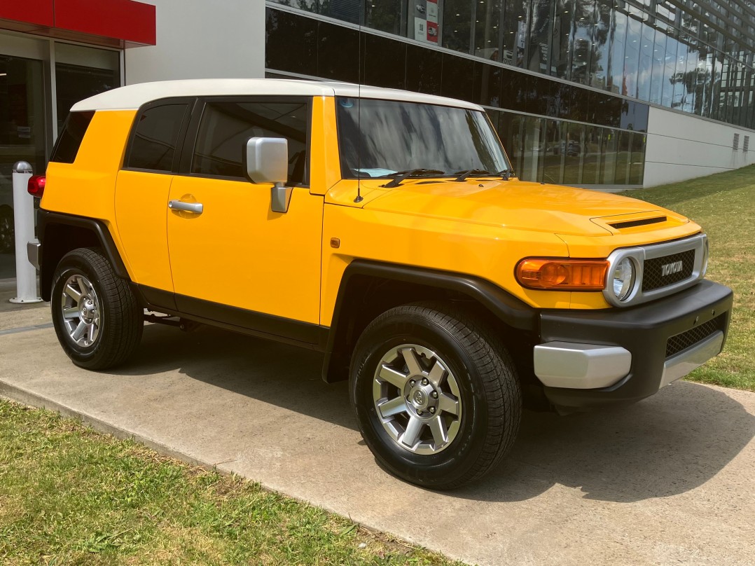 2016 Toyota FJ CRUISER